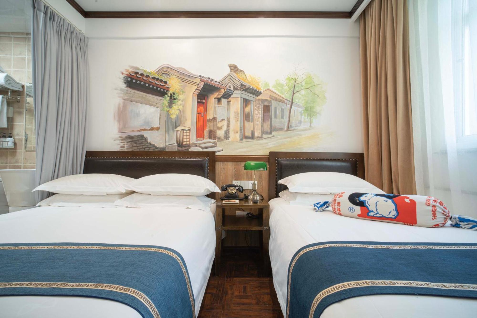 Nostalgia Hotel Beijing- Yonghe Lama Temple Bagian luar foto
