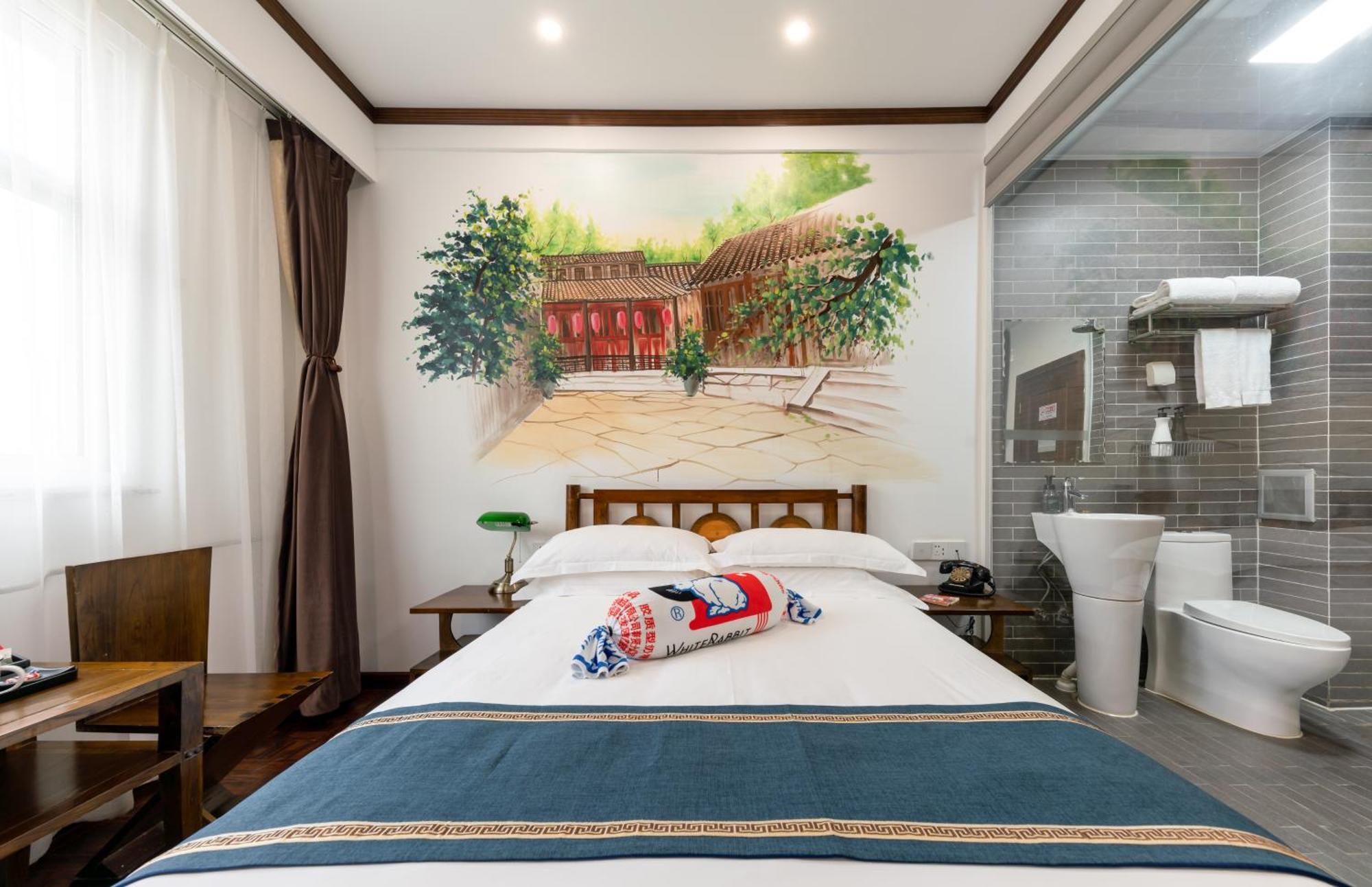 Nostalgia Hotel Beijing- Yonghe Lama Temple Bagian luar foto
